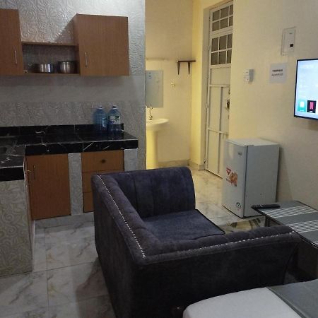 مبيت وإفطار مومباسا Divine Studio المظهر الخارجي الصورة